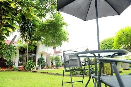 The Garden Gate Resort & Apartments No 01 Negombo 0*,